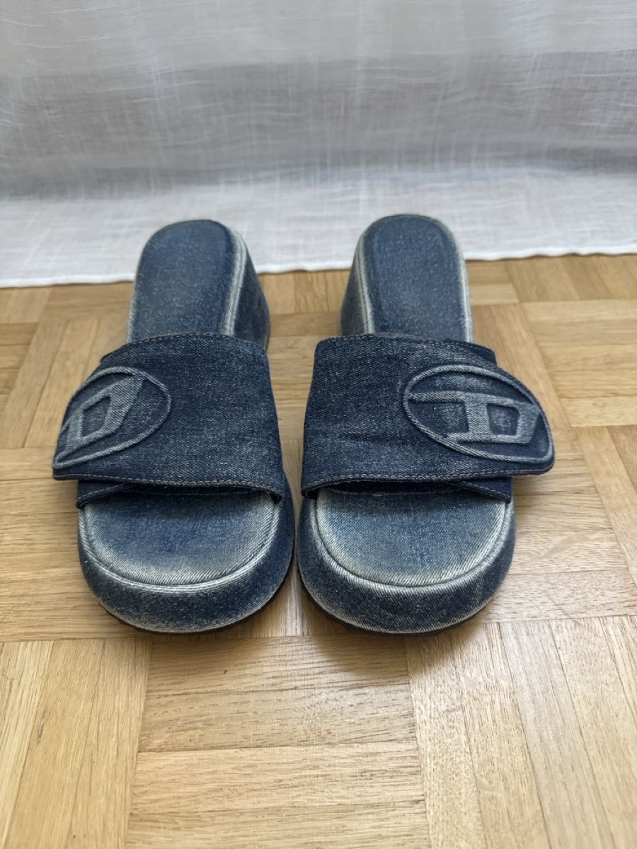 Diesel Chaussures femmes: Diesel Slipper Grösse 39 – Neuf (Voir description) à Zürich par pas_lmg9