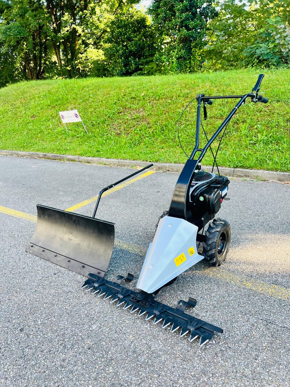 Rasenmäher: Balkenmäher mit Schneepflug – Gebraucht aus Urdorf von mas_5wfz 8