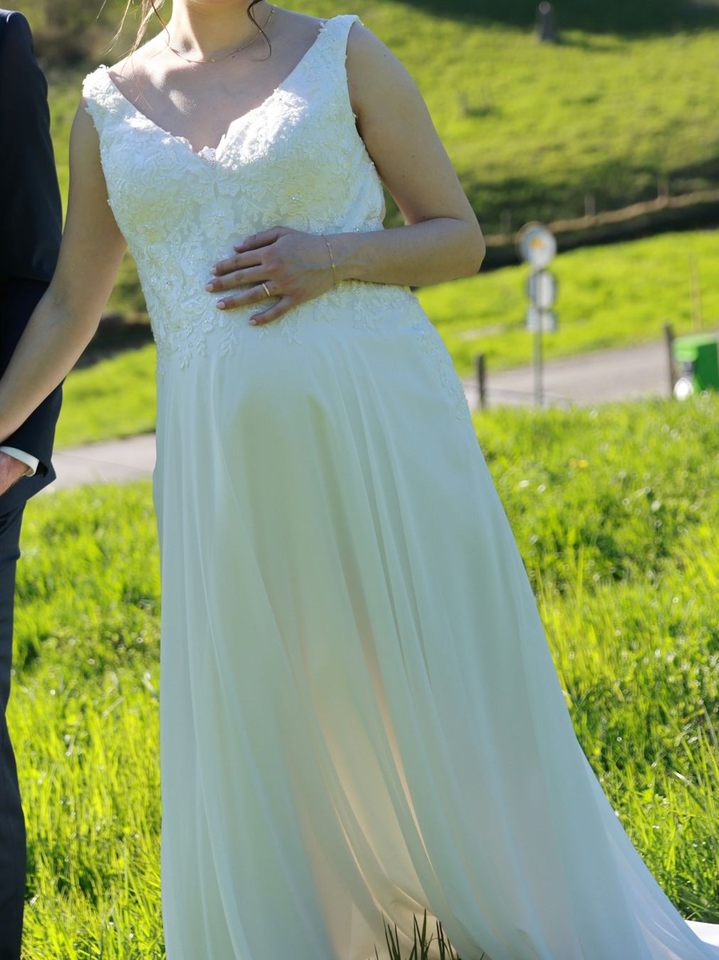 Vestiti: Umstandsbrautkleid – Usato da Staufen venduto da Vaniii_97