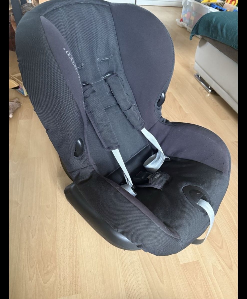 Maxi-Cosi Seggiolini per auto: Maxi-Cosi Car Seat – Usato da Zürich venduto da ironmanx