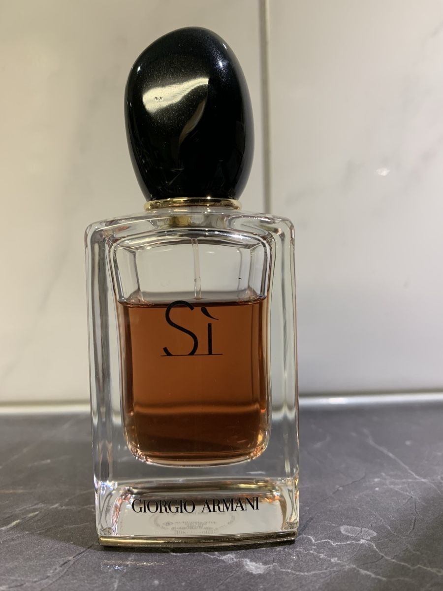 Armani Profumi & Eau de Toilette: Giorgio Armani Sì Eau de Parfum -, 50ml – Usato da Oberstocken venduto da Janu88