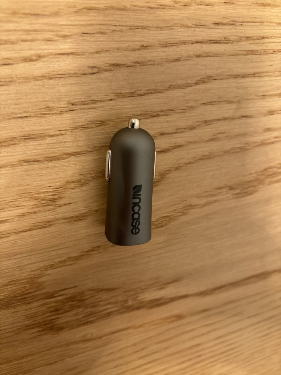 Unità & Adattatore: Incase Autolade-Adapter mit USB-A Anschluss – Usato da Hergiswil NW venduto da Labello01 1