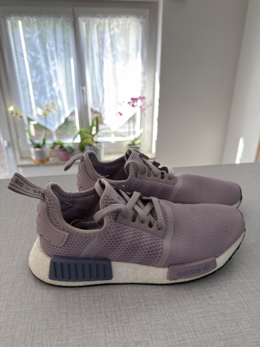 Adidas Scarpe da uomo: Adidas NMD_R1  – Nuovo (secondo la descrizione) da Seon venduto da N_25sy