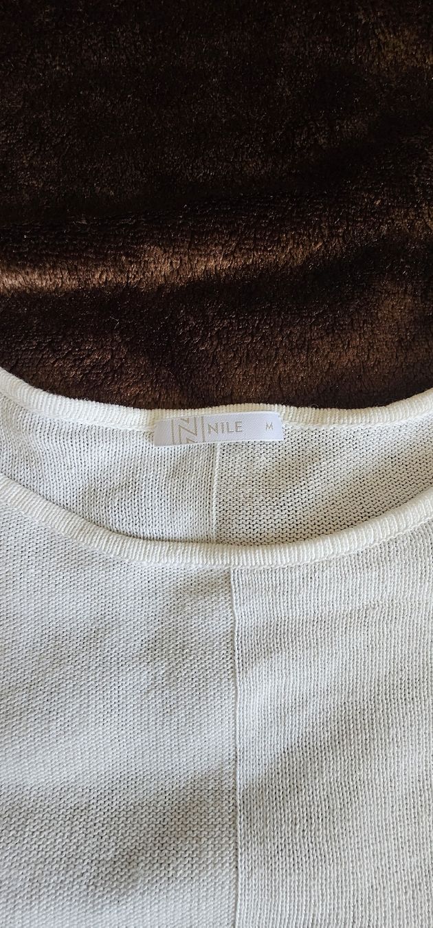 Nile Maglioni & Felpe: Leichter Sommerpullover von Nile, Grösse M, Top Zustand – Usato da Kollbrunn venduto da Antikmann 1