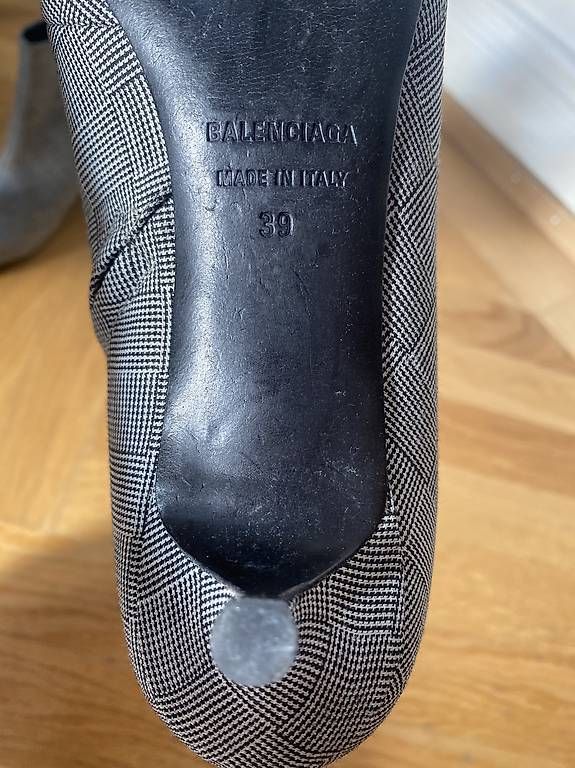Damenschuhe: Balenciaga Stiefeletten – Gebraucht aus Zürich von kar_tj5x 2