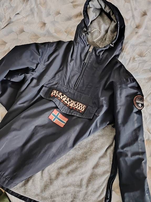 Napapijri Vestes & Manteaux: Napapijri – D'occasion à Genestrerio par ann_6h7t 2