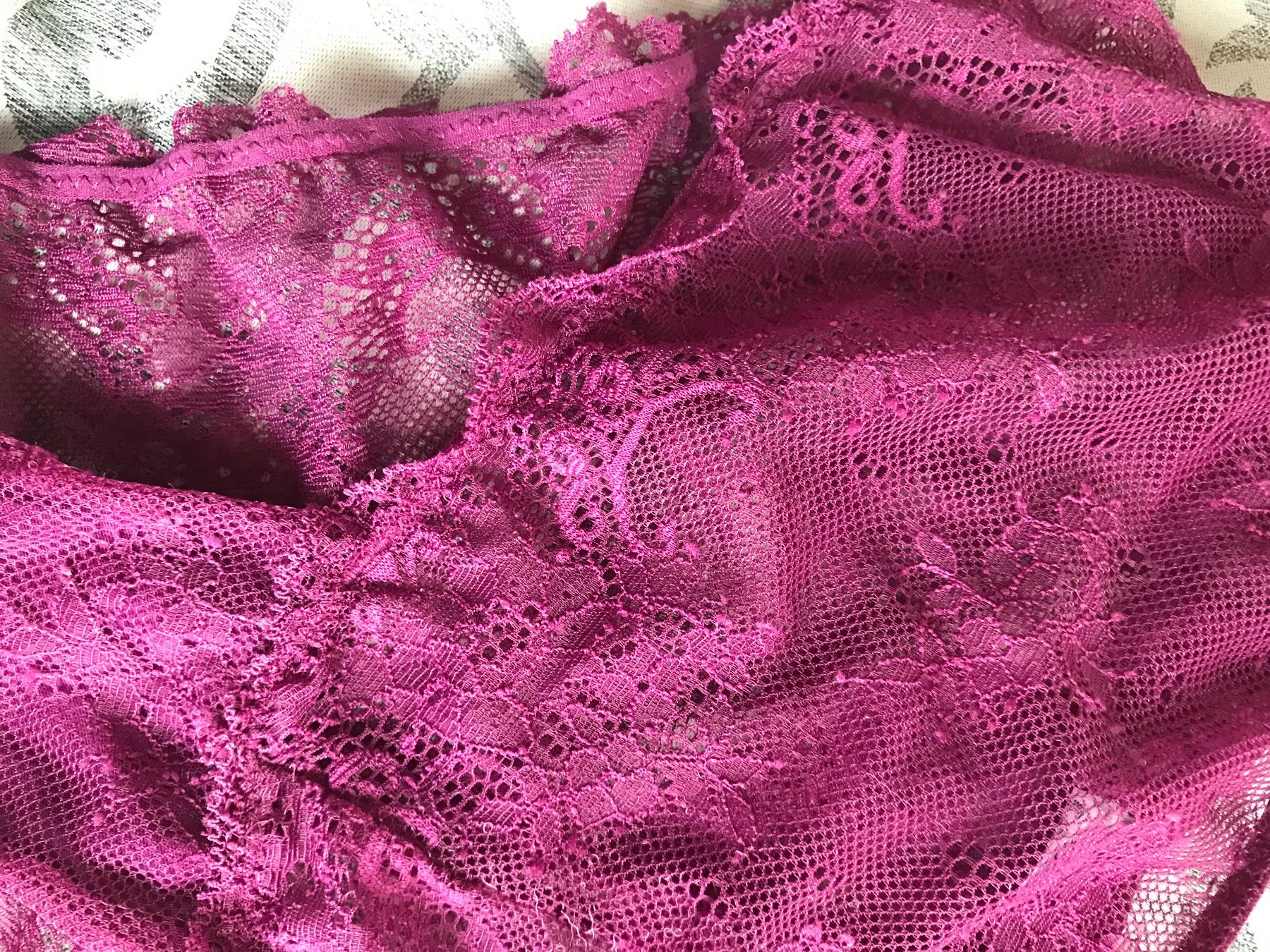 Altra biancheria intima: Slip Spitzenslip von nulu – Nuovo (secondo la descrizione) da Alpnach Dorf venduto da marvo 1