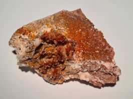 Mineralienstufe Vanadinit-Kristalle auf Baryt (VB71)