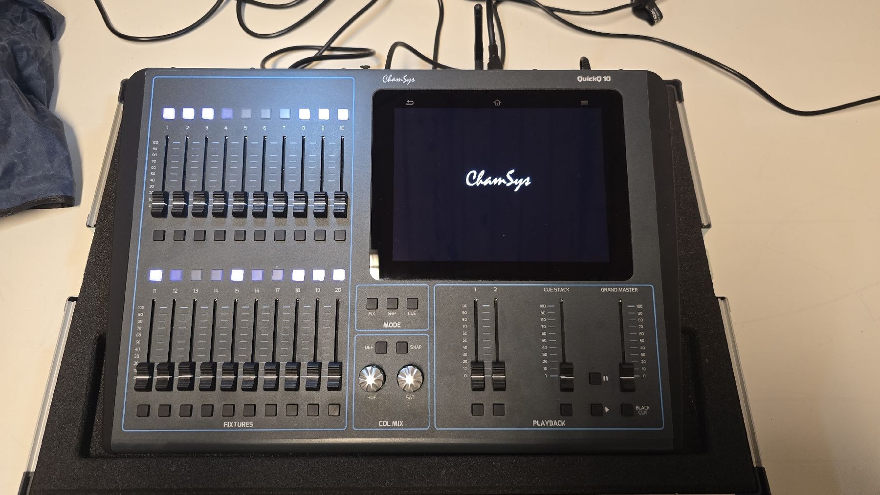 ChamSys QuickQ 10 Lichtpult DMX Moving Head Flightcase (Gebraucht) in ...