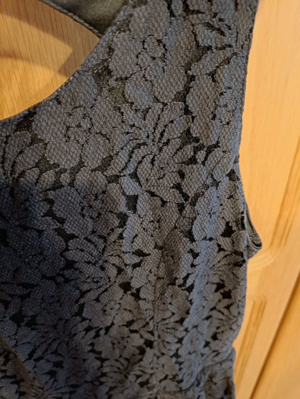 Only Vestiti: Schwarzes Kleid mit Spitze | Grösse 38 Only – Usato da Zürich venduto da Atelier.Second 2