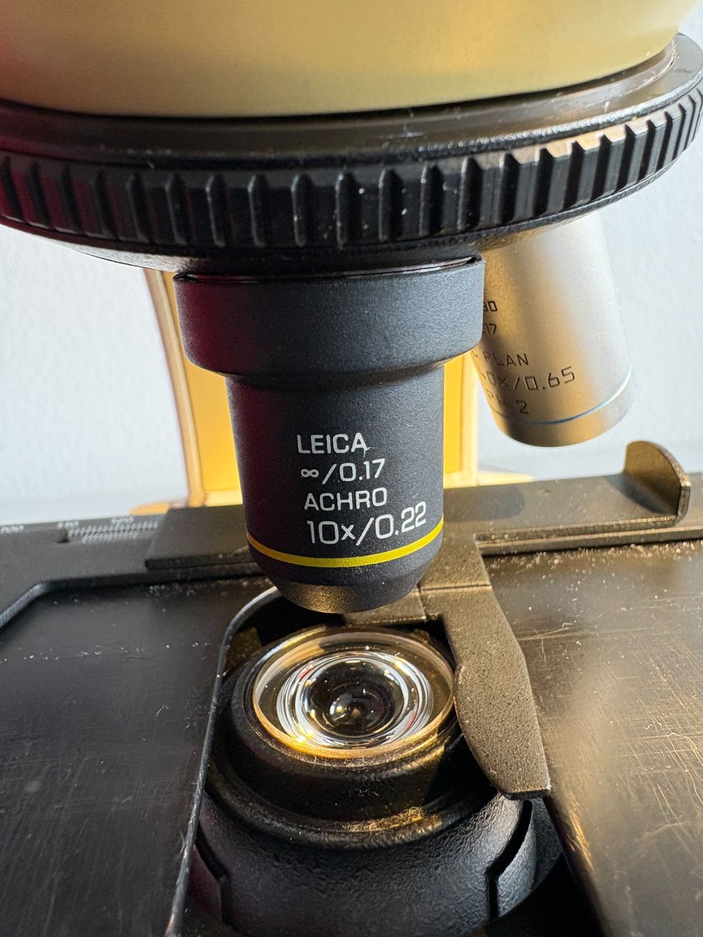 Leica Microscopes: Mikroskop Leica DME – D'occasion à Obfelden par boletus03 4