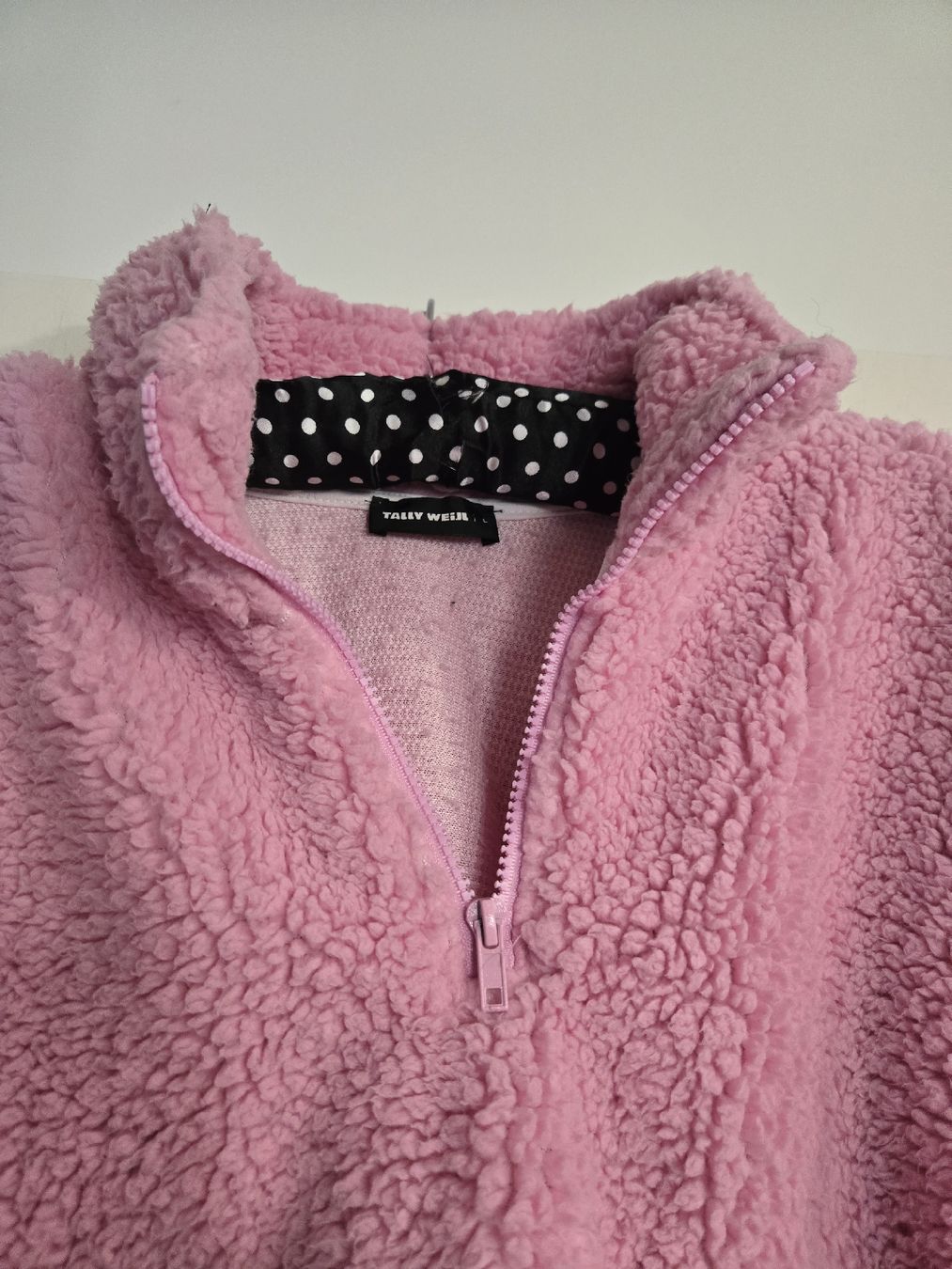 Maglioni & Felpe: Fleece-Pulli mit Berg-Design, Gr. L – Usato da Dübendorf venduto da Timulka 2