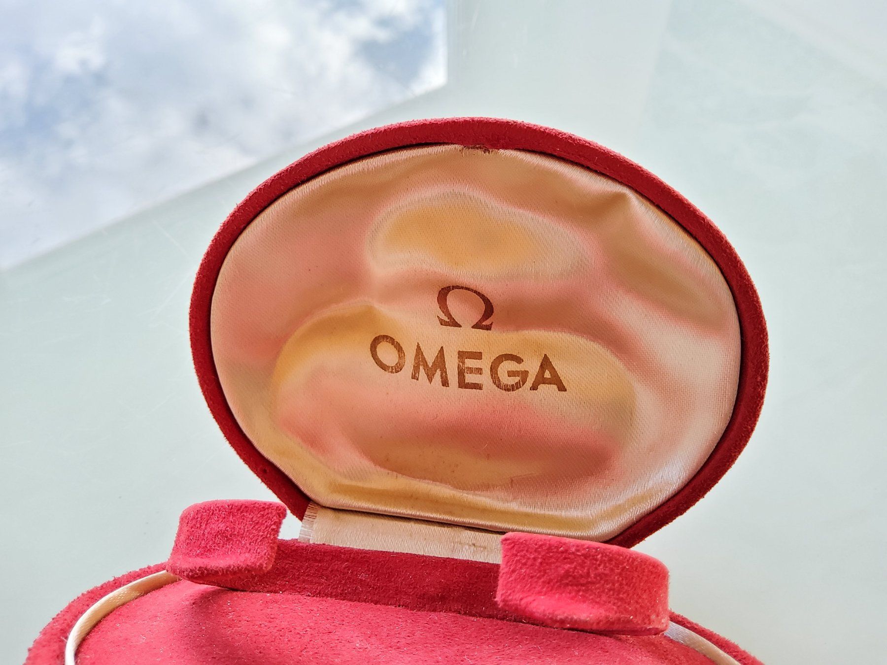 Omega Orologi: Boite pour montre de marque Omega  – Usato da Malleray venduto da Broc-Mo 8