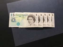 5 mal  Five Pounds England mit fortlaufende Nummer, bis eins