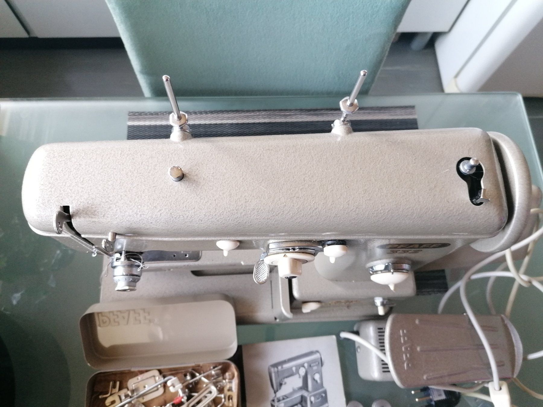Pfaff Nähmaschinen: PFAFF 332 – Gebraucht aus Onex von GenovaM 9