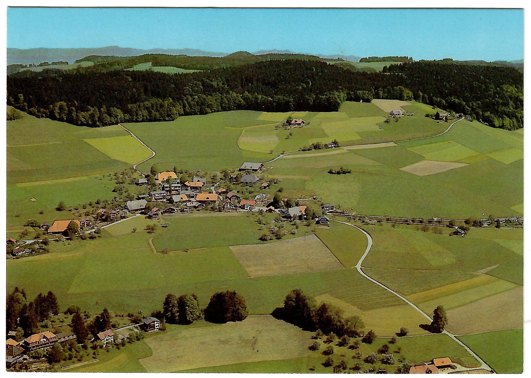 Cartoline postali: Fliegeraufnahme  Wikartwil  i. E. – Usato da Kerns venduto da etma3