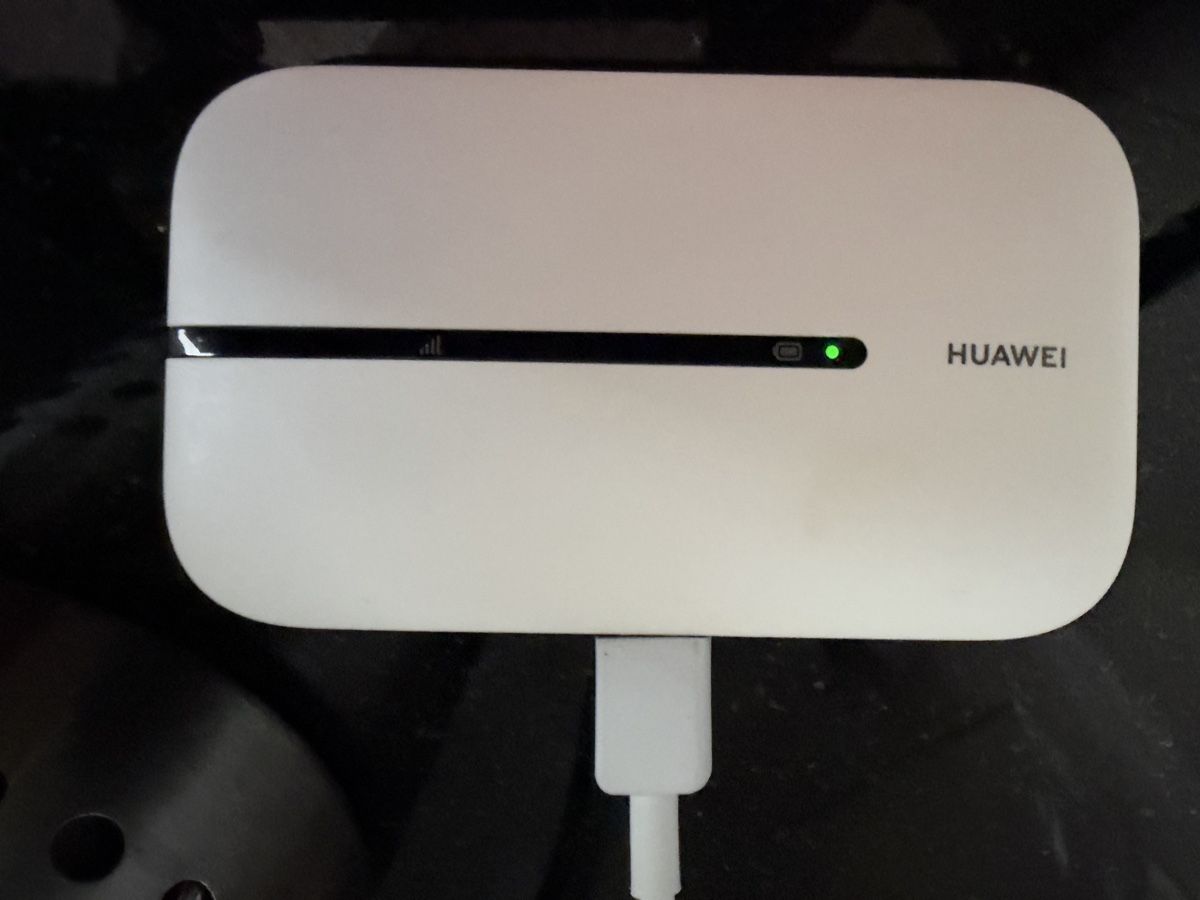 Huawei Modem & Router: Huawei E5576-320 4G LTE Mobile WiFi Router – Usato da Bern venduto da sna_5z2b 1