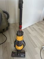 Staubsauger Spielzeug mit Zubehör guter Zustand