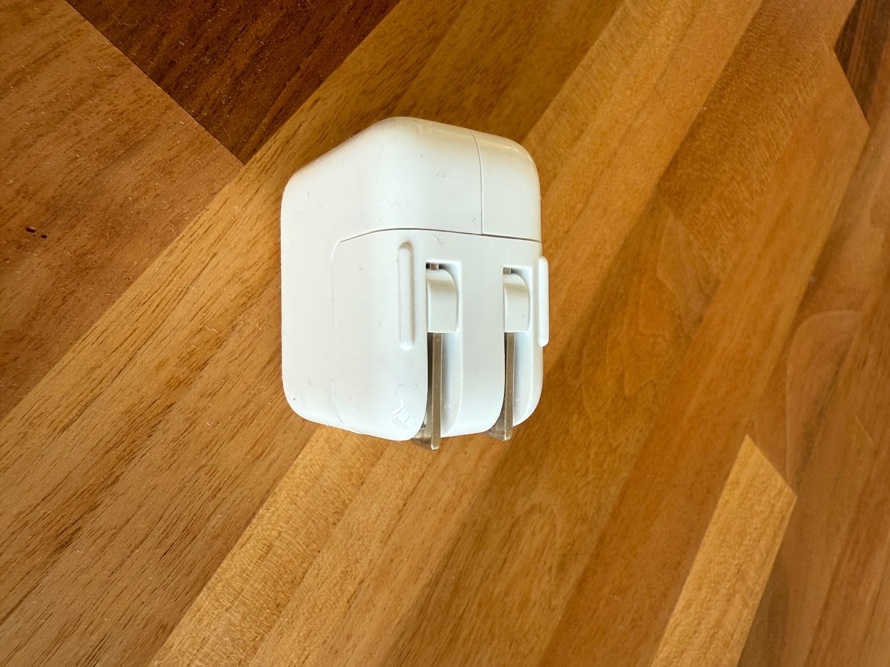 Apple Laufwerke & Adapter: Original Apple 12W USB Power Adapter (US Version) – Gebraucht aus Baar von s-nadine 4