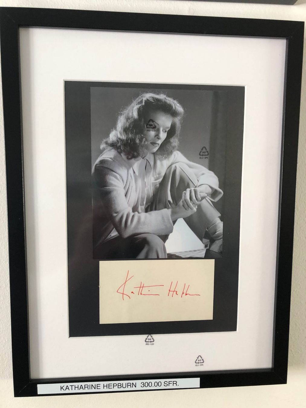 Autografi: Katharine Hepburn / Passepartout  / Autogramm!! – Usato da Egg b. Zürich venduto da Dbunny