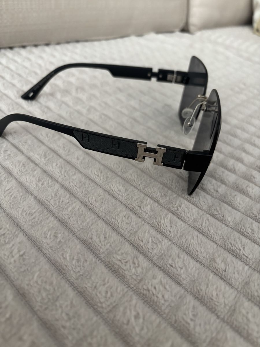 Occhiali & Lenti: Sonnenbrille  – Usato da Zug venduto da Biki72