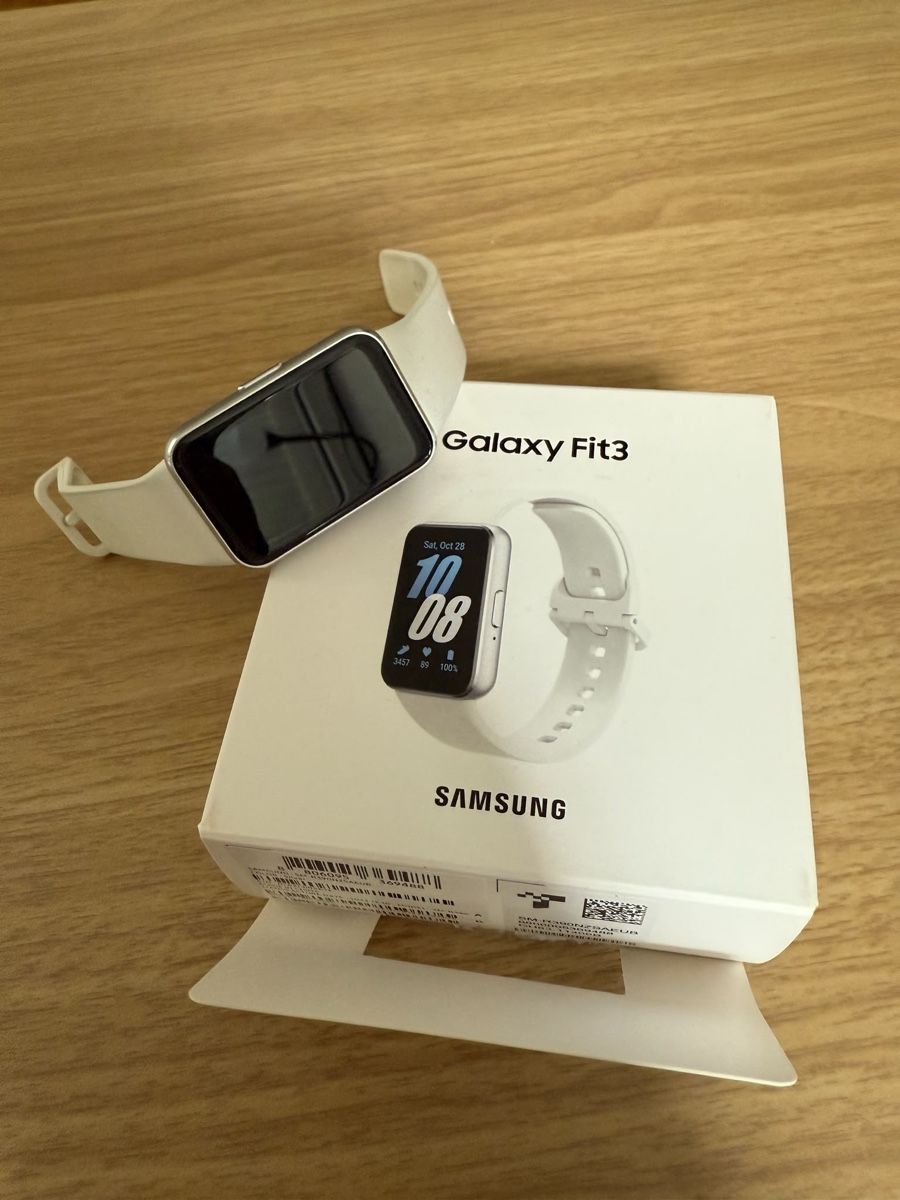 Samsung Telefoni cellulari / Smartphones: Bundle Samsung Galaxy S25 - SmartTag2 - Galaxy Fit3 – Usato da Biel-Bienne venduto da tra_6ggn 5