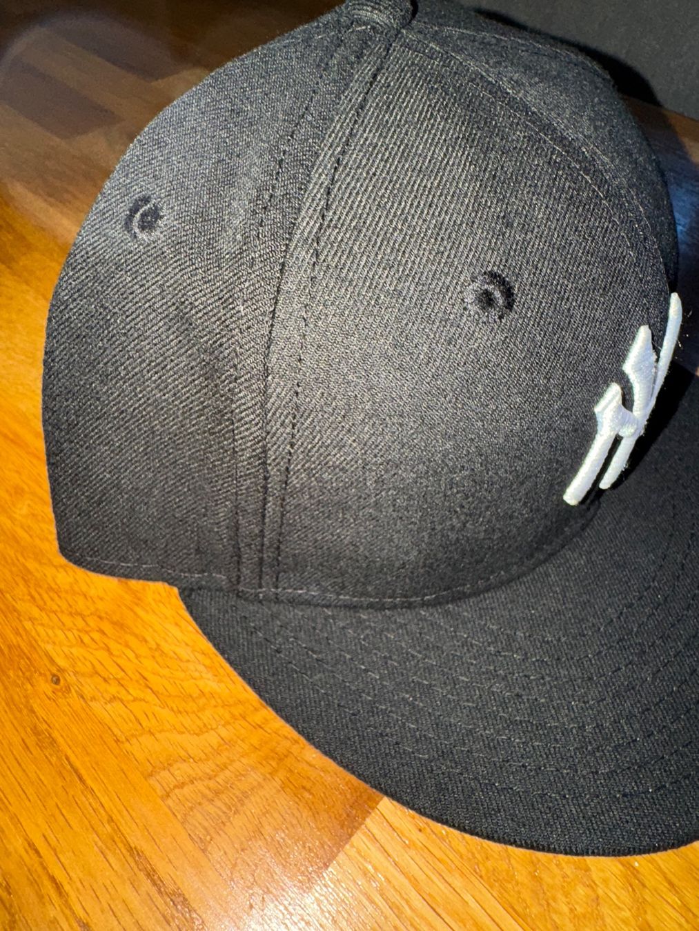 Autres vêtements & accessoires: NEW ERA SNAPBACK CAP **NEUWERTIG** – Neuf (Voir description) à Allschwil par KShing 2