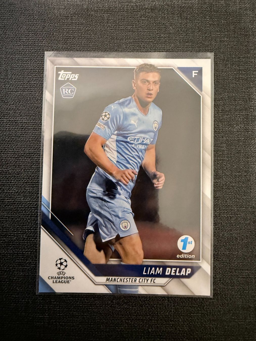 Topps Carte collezionabili: Topps Liam Delap Manchester City – Usato da Burgdorf venduto da Sports_Cards_3400
