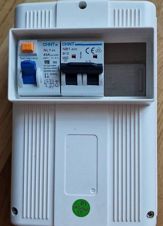 Dometic Alimentazione elettrica: Dometic Sicherungskasten – Usato da Künten venduto da and_mqk2