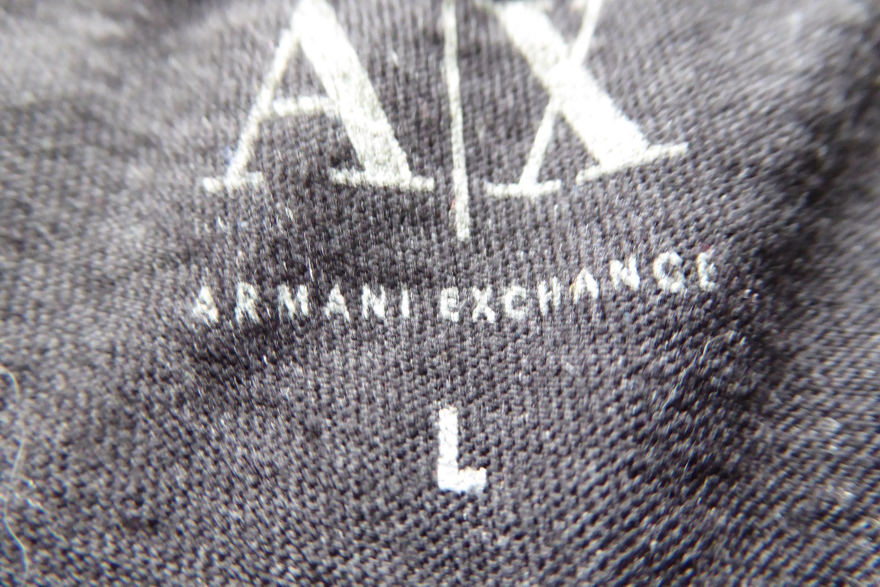 Armani T-shirt: Herren Tshirt Gr L Armani – Usato da Sargans venduto da Benziner 1