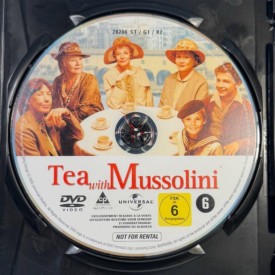 Tutti i DVDs: DVD TEA mit MUSSOLINI – Usato da Wisen venduto da gigisna 1