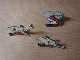 3  Sammler Pins  ** Rega ** mit Verschluss