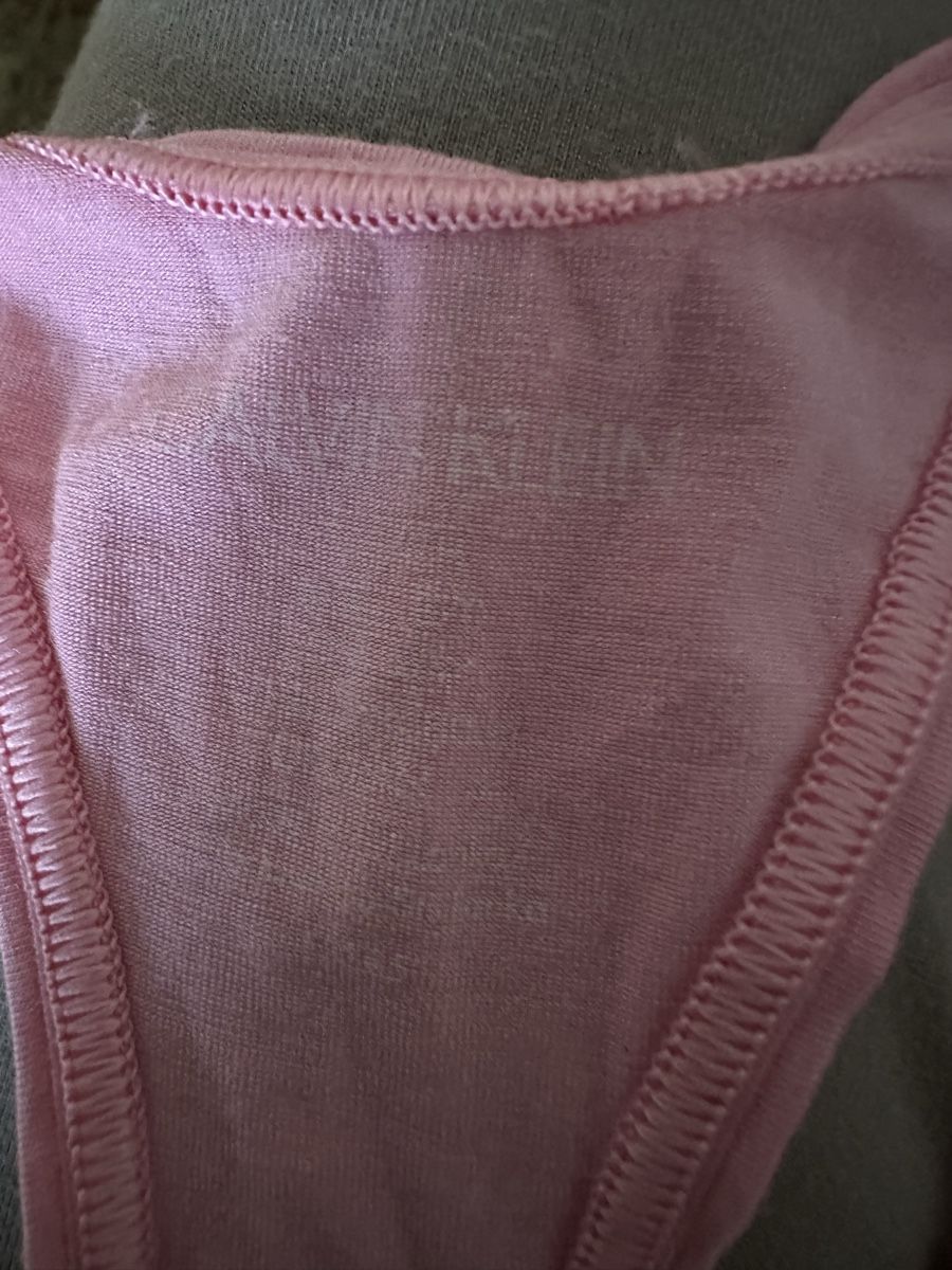 Calvin Klein Top: Calvin klein Top,Sport – Usato da Evilard venduto da Cristal111 2