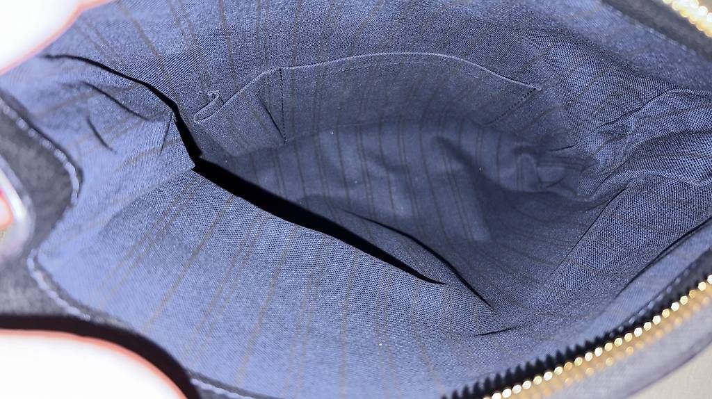 Sacs femmes: Louis Vuitton Tasche  – D'occasion à Dänikon ZH par pbe_8f5h 3