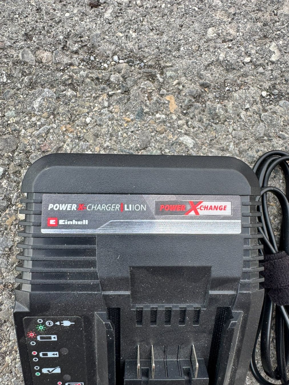 Einhell Caricatori & Batterie: Einhell Power X-Change Ladegerät 3A gebraucht – Usato da Lüchingen venduto da Munchkin89 1