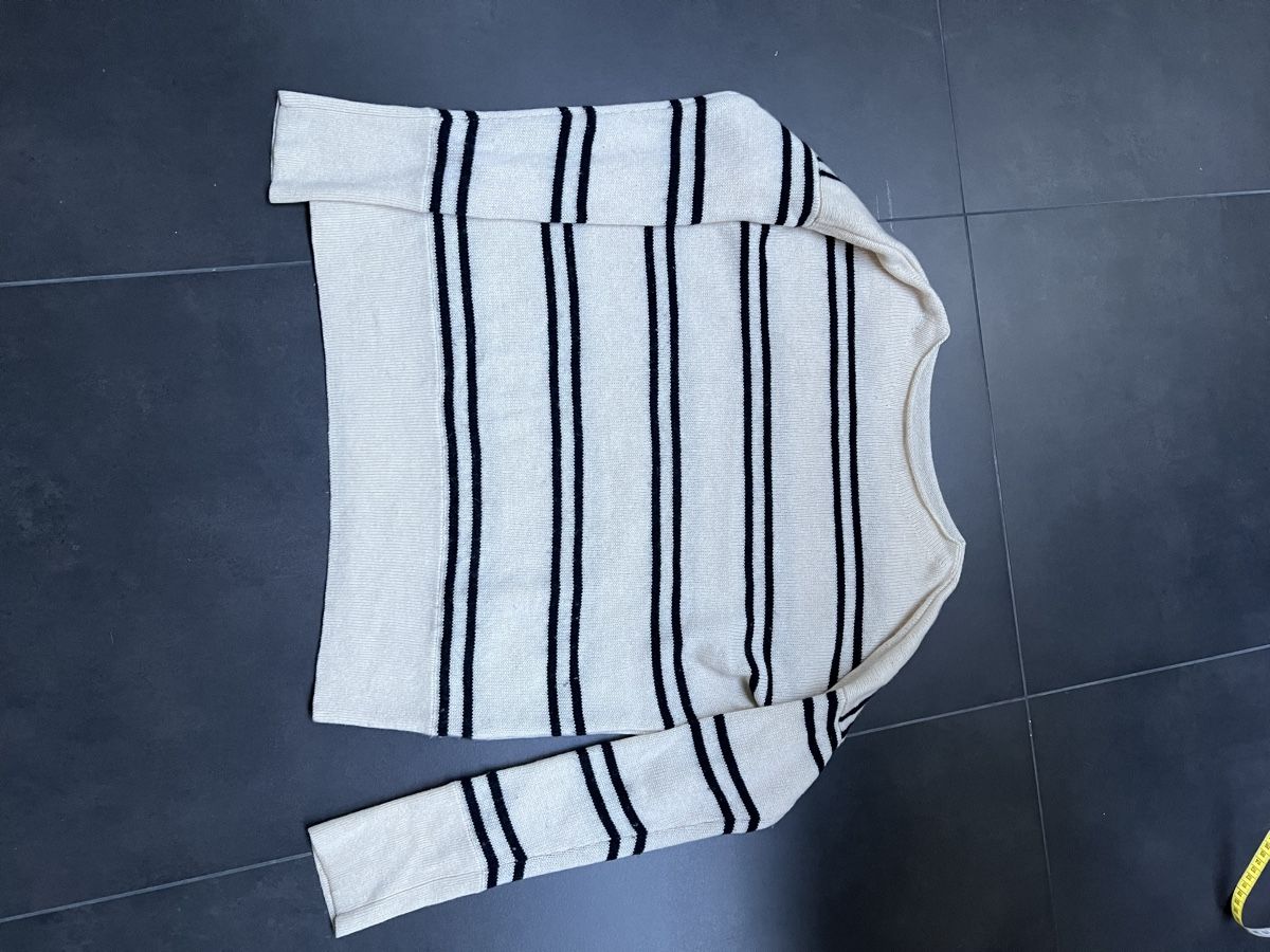 Pullover & Sweatshirts: Vince oversized Pullover Xs/S – Gebraucht aus Wabern von La-Vitrine 5