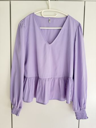 Lila Bluse, ideal für den Frühling 💜✨