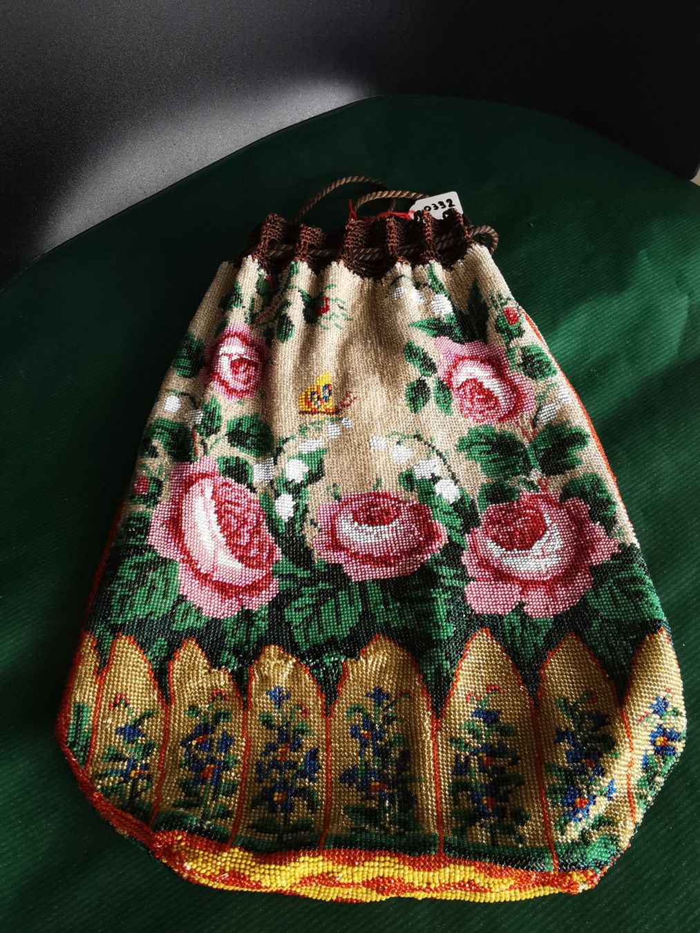 Borse da donna: Perlenbeutel, Handtasche Biedermeier – Difettoso da Dübendorf venduto da aschiduebendorf
