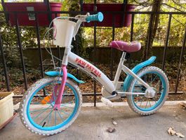 Kid bike with Paw Patrol design