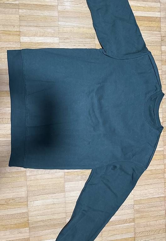 Pullover & Sweatshirts: Pullover dunkelgrün Grösse M/L – Gebraucht aus Bassersdorf von A.Perez8 1