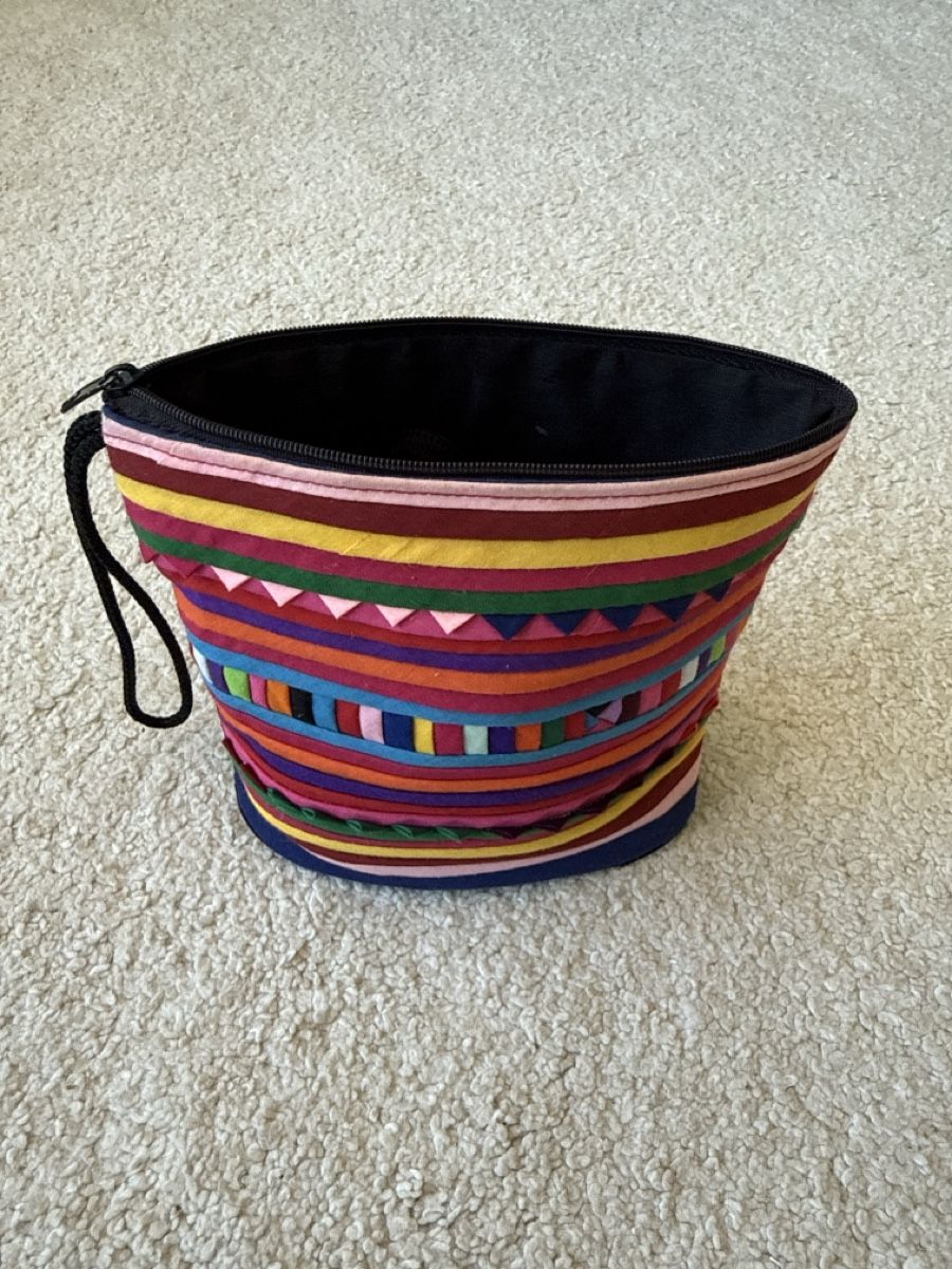 Custodie per cosmetici: Kosmetiktasche bunt – Usato da St. Niklausen LU venduto da car_2562