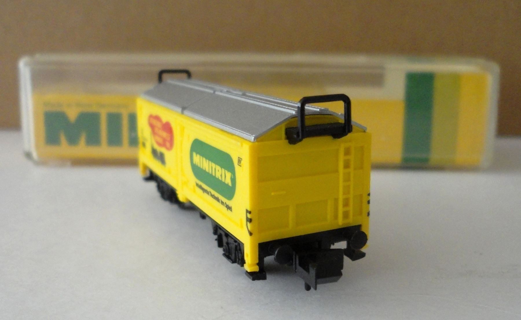 Trix Modellini di ferrovie: Hubschiebedachgüterwag.Internat.Spielwarenmesse1985 Sp.N,OVP – Nuovo e nell'imballaggio originale da zürich venduto da parts5060 3