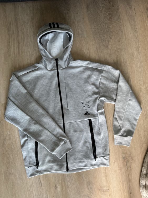 Adidas Giacche: ADIDAS Veste de survêtement à capuche, unisexe, Taille L – Nuovo e nell'imballaggio originale da Colombier NE venduto da kajo04