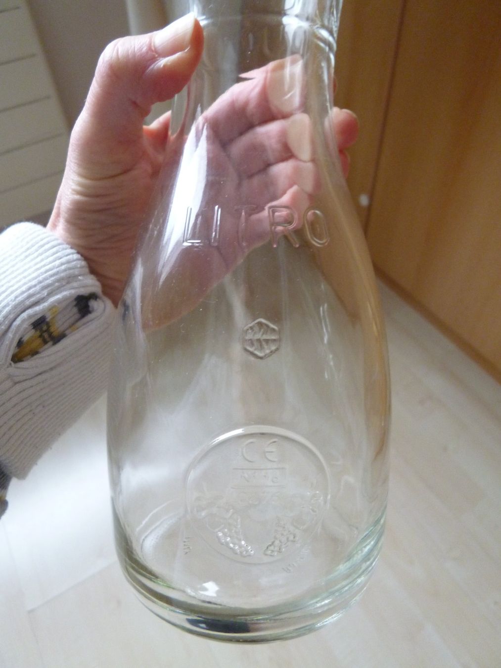 Caraffe: Glaskaraffe Bormioli Rocco  LITRO Wasser Trink Karaffe – Usato da Dättlikon venduto da Mamakuga 7