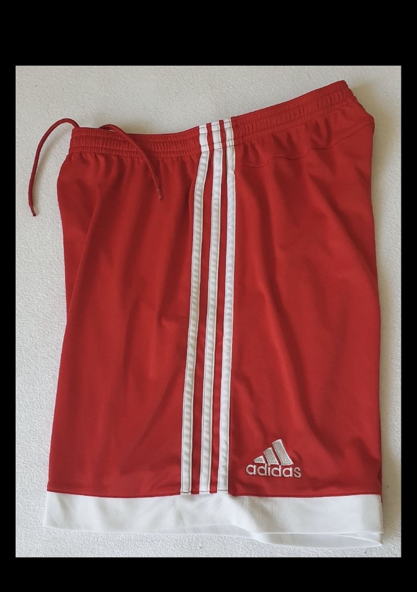 Adidas Pantaloni: bayern münchen shorts G M original – Usato da Maienfeld venduto da tobeyl2020 2