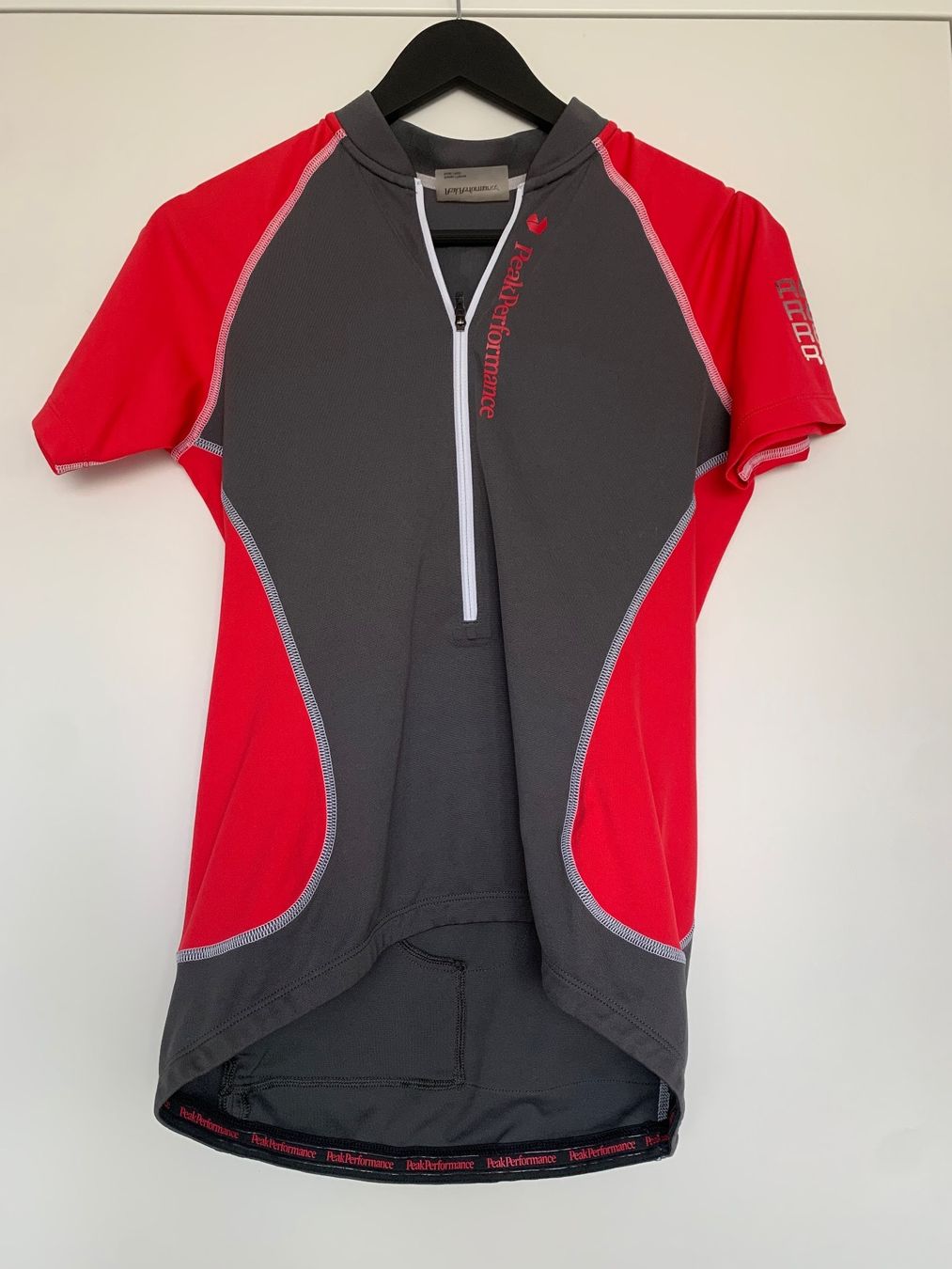 Peak Performance T-shirt: Bike Shirt Peak Performance – Usato da Lachen SZ venduto da Swanche77
