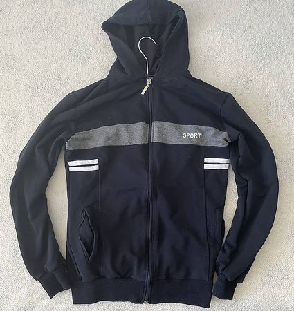 Blau graue jacke für den Sport