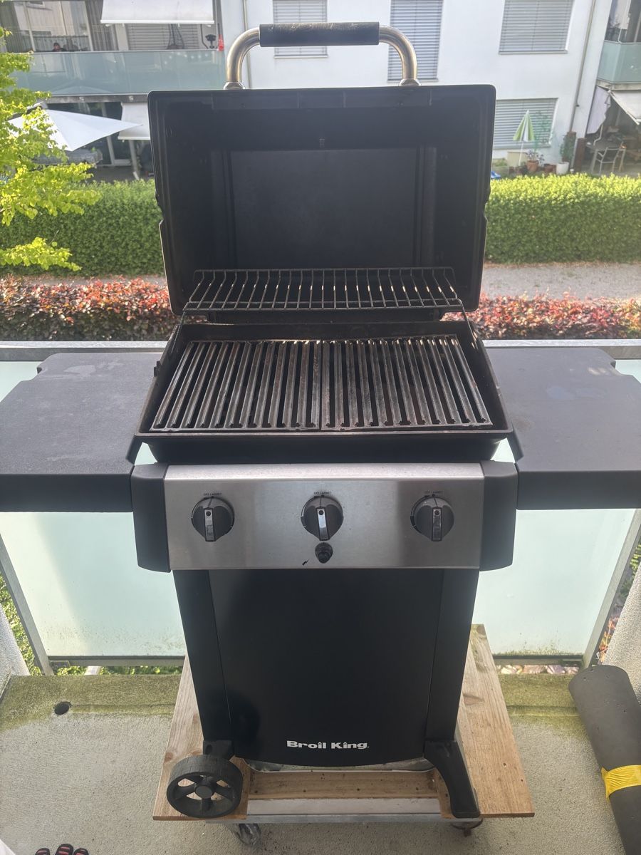 Broil King Griglie: Broil King gem 310 gasgrill – Usato da Belp venduto da nuby86 1
