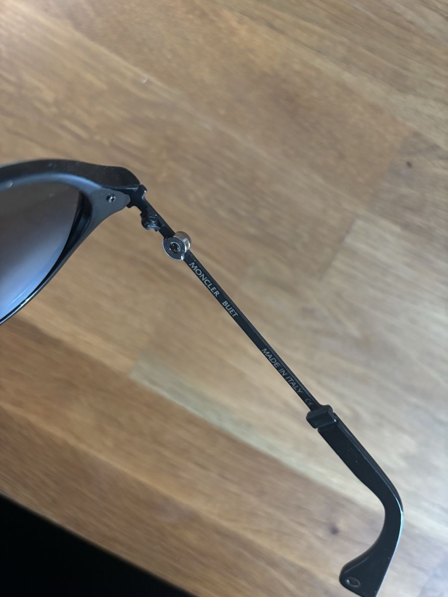 Moncler Brillen & Gläser: Moncler Sonnenbrille Schwarz – Gebraucht aus Zürich von fab.gr 2