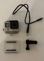 GoPro HERO4 inkl. wasserdichtem Gehäuse & Ladekabel